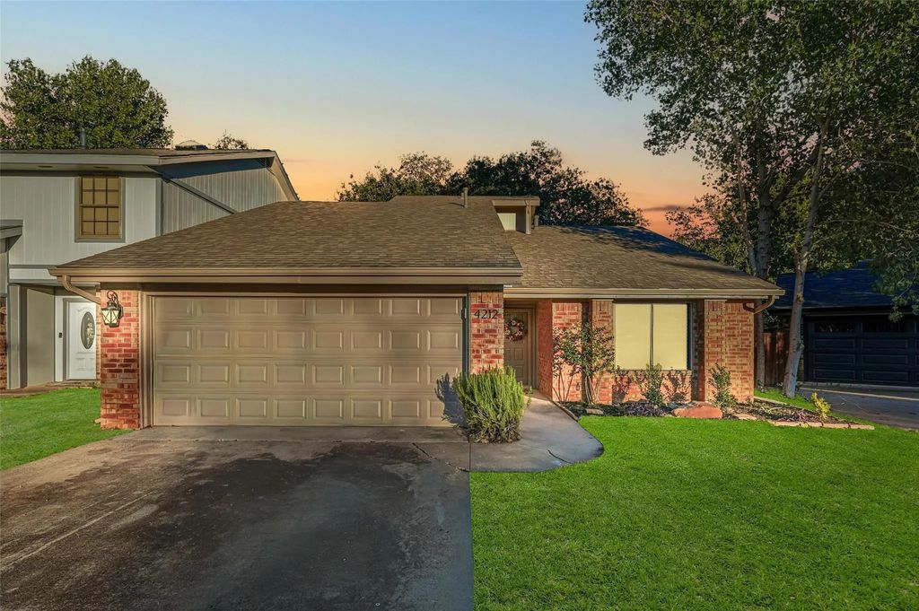 4212 John Court, Flower Mound