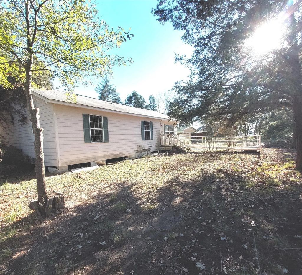 257 County Road 2608, Bonham