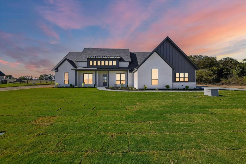 113 Prairie Winds Drive, Poolville
