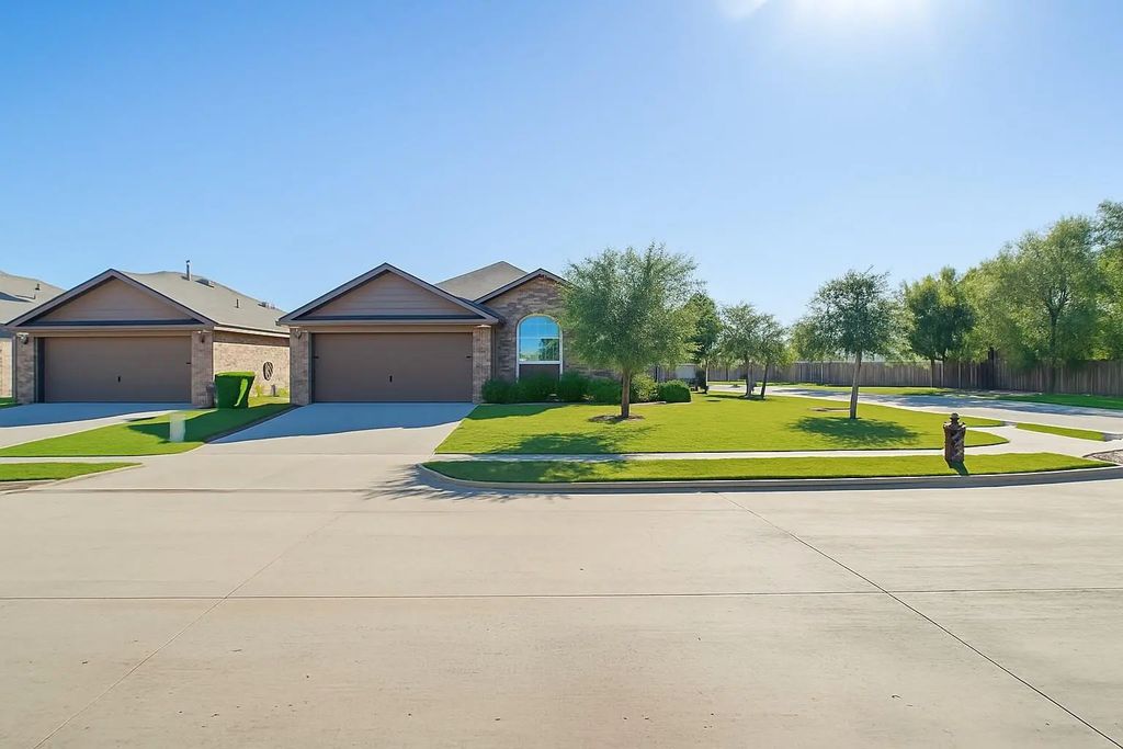 700 Rutherford Drive, Crowley