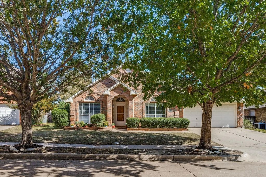 5205 Cedar River Trail, Fort Worth