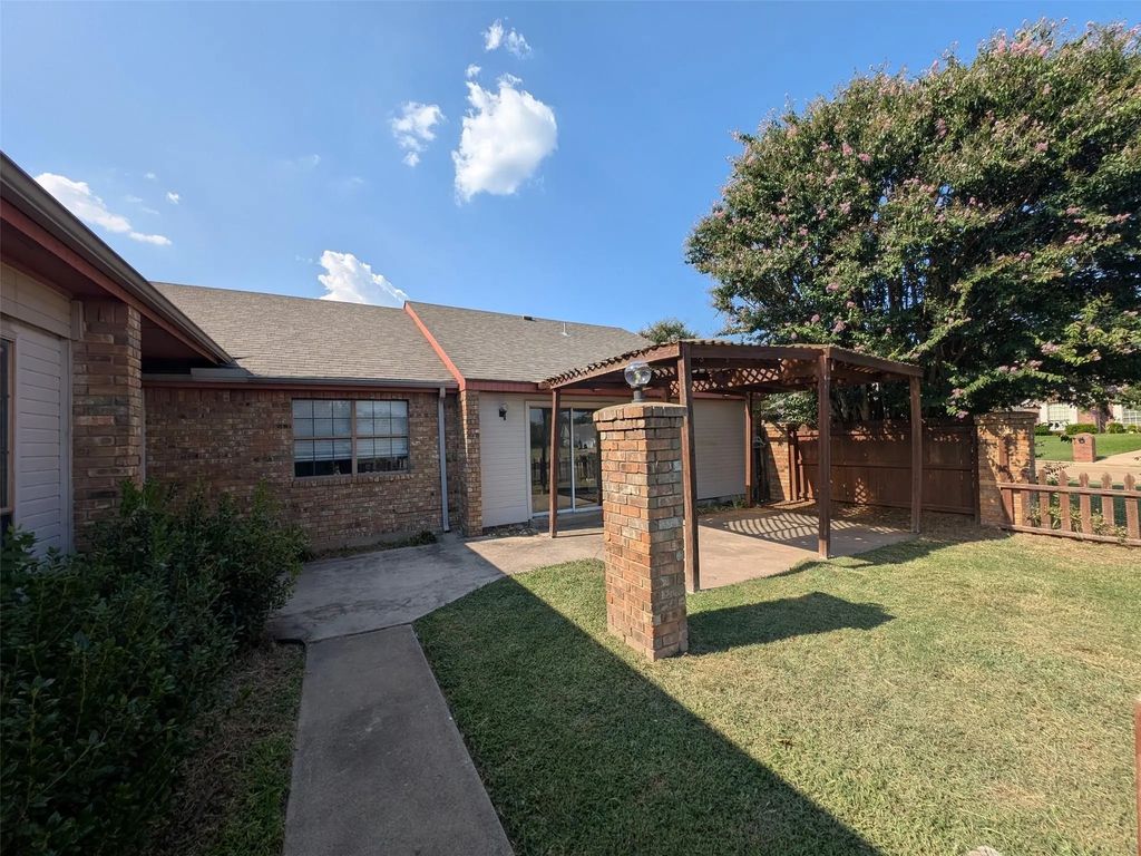 115 Meadowview Drive 7, Justin