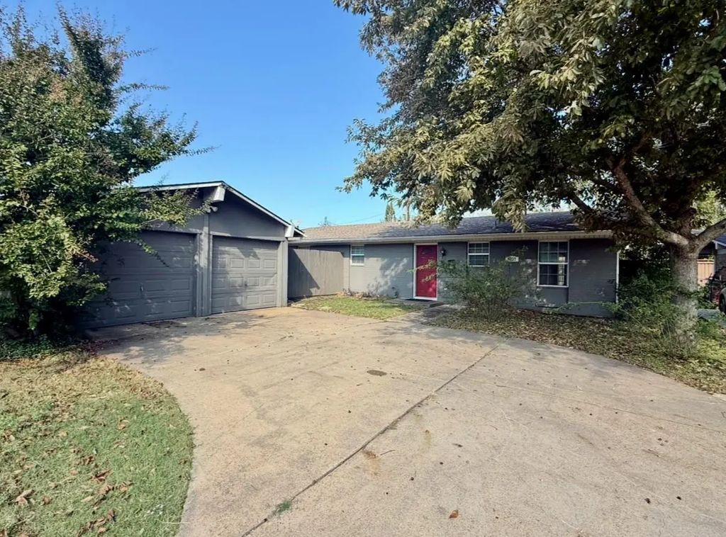 4237 Upland Way, Garland