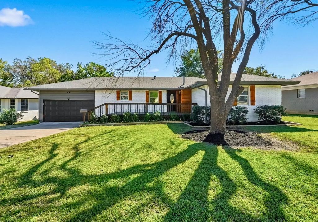 4837 Overton Avenue, Fort Worth