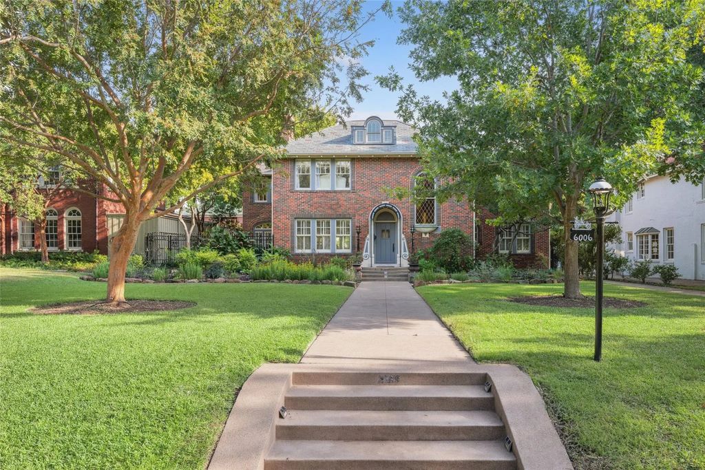 6006 Swiss Avenue, Dallas