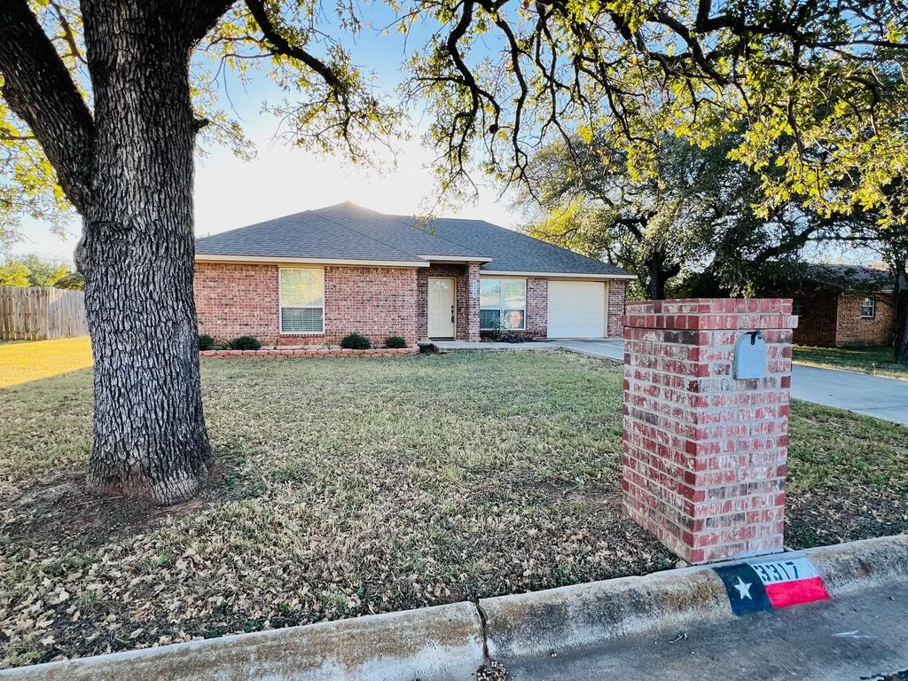 3317 1st Street, Brownwood