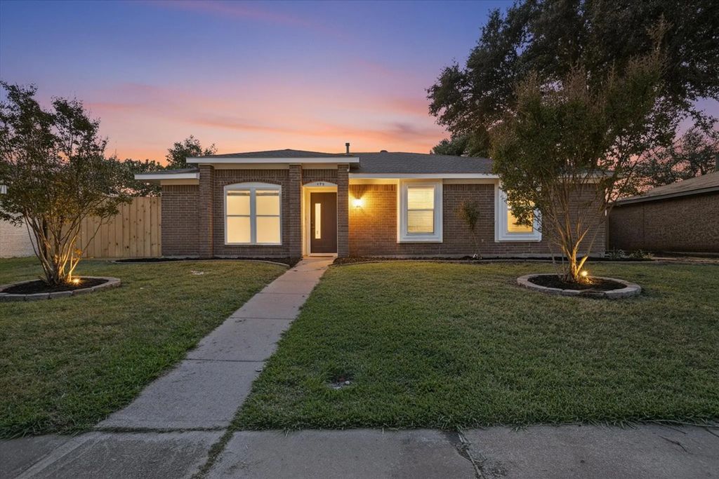 1734 Belltower Place, Lewisville