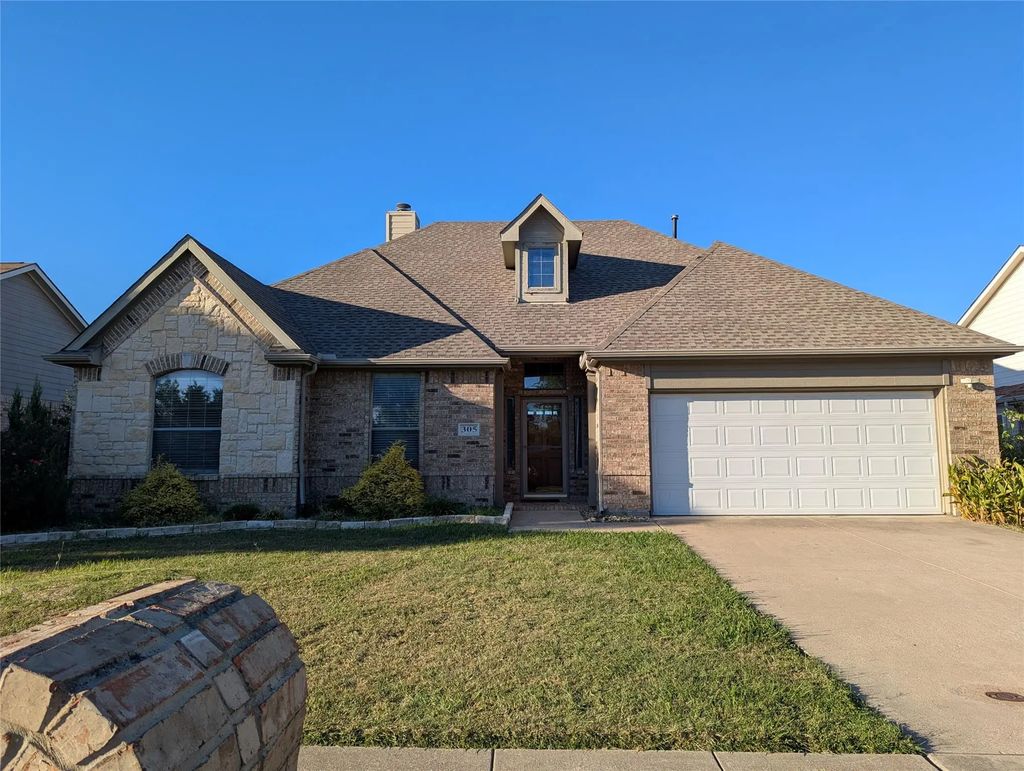 305 Harvest Bend Drive, Wylie