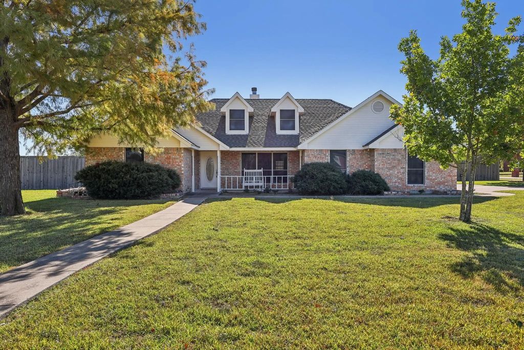 1377 Lone Star Boulevard, Talty