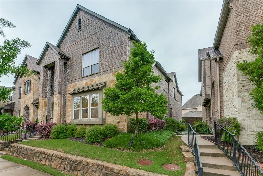 4661 Dozier Road E, Carrollton