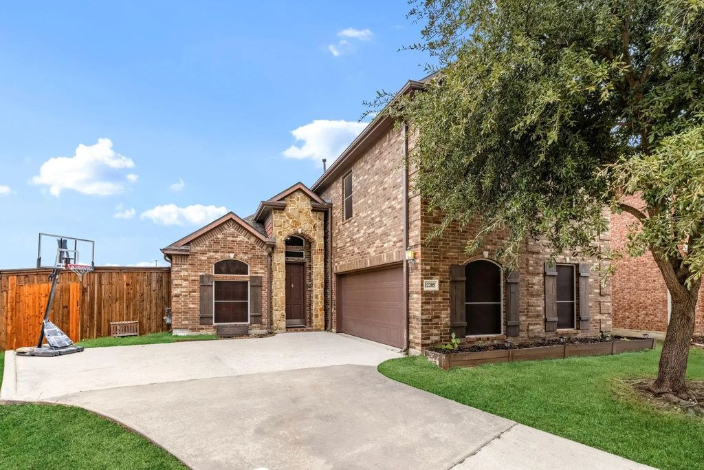 12205 Durango Root Drive, Fort Worth