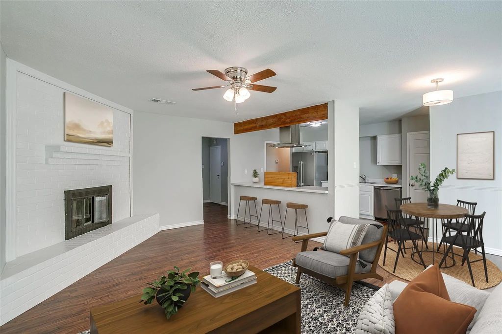 10105 High Bluff Drive, Fort Worth
