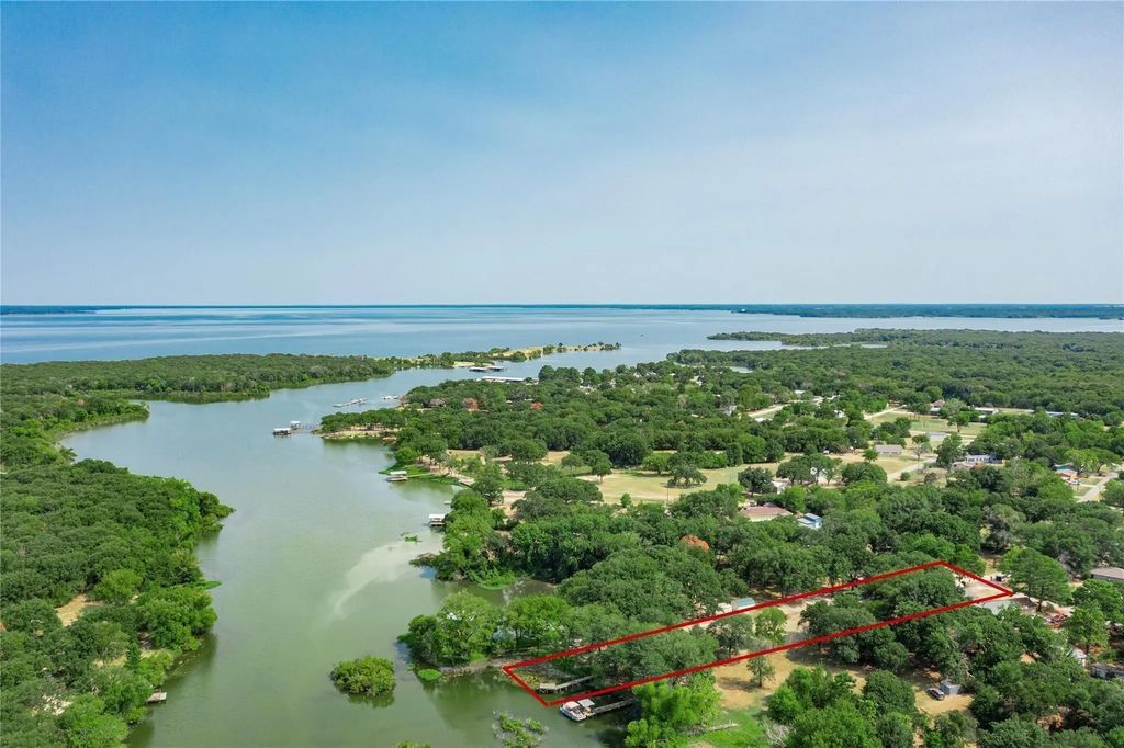 1632 E Crestway Drive, West Tawakoni