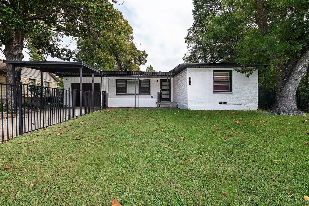 2014 Peavy Road, Dallas