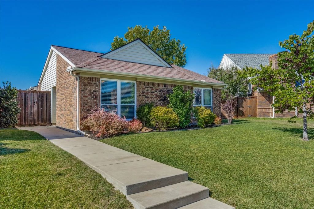4243 Phoenix Drive, Carrollton