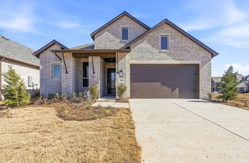 4306 Windy Point Road, Oak Point