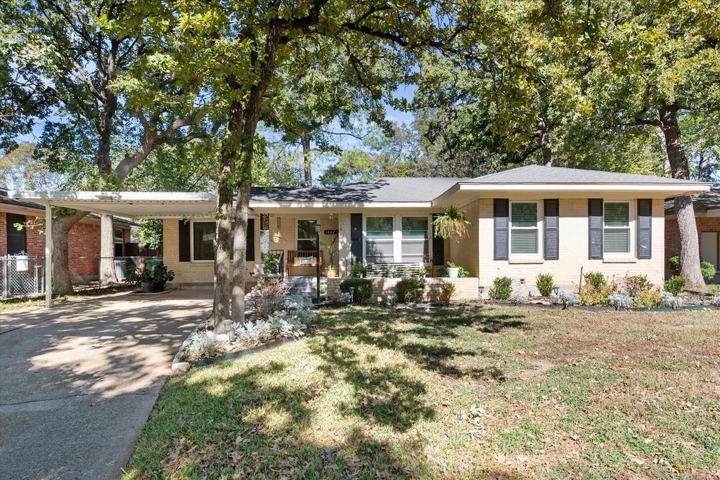 1407 Bluebonnet Trail, Arlington
