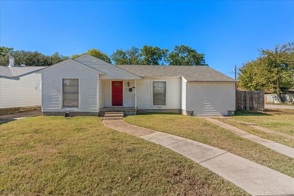 1102 Ralph Street, Grand Prairie