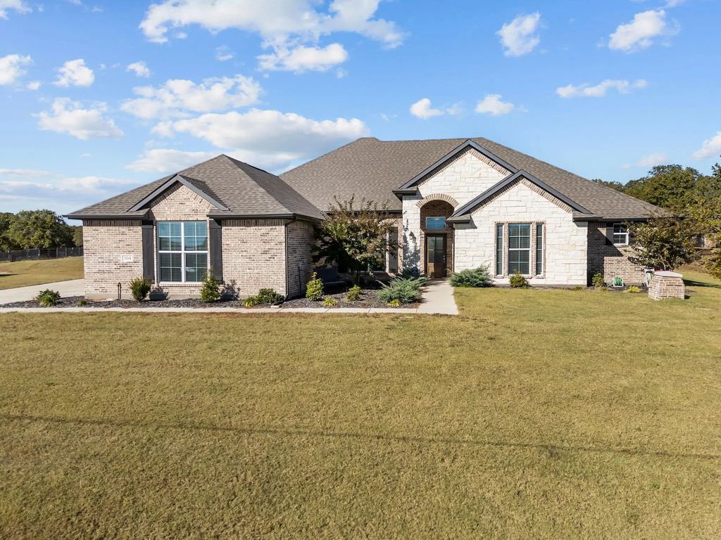304 Zion Forest Trail, Poolville