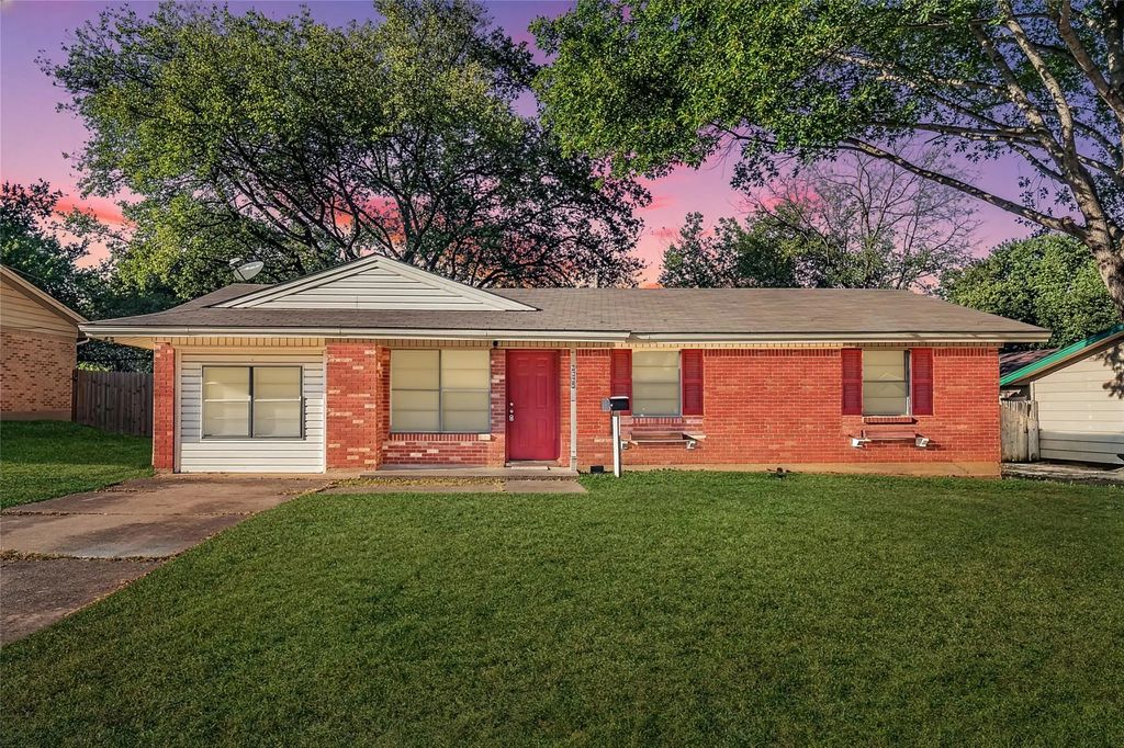 2725 Wesleyan Drive, Irving