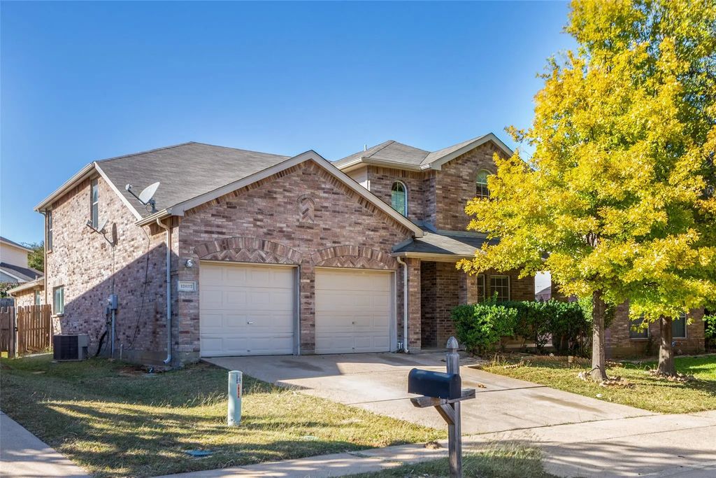 12632 Summerwood Drive, Fort Worth