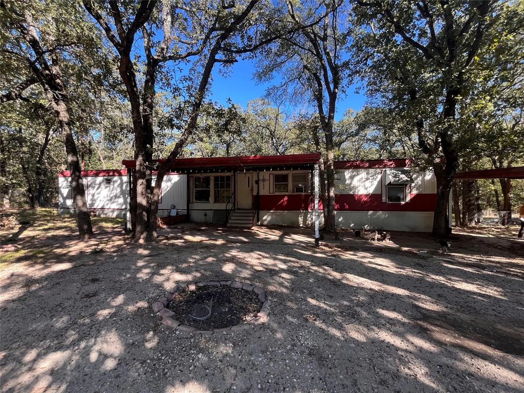 1498 Lynock Lane, Azle