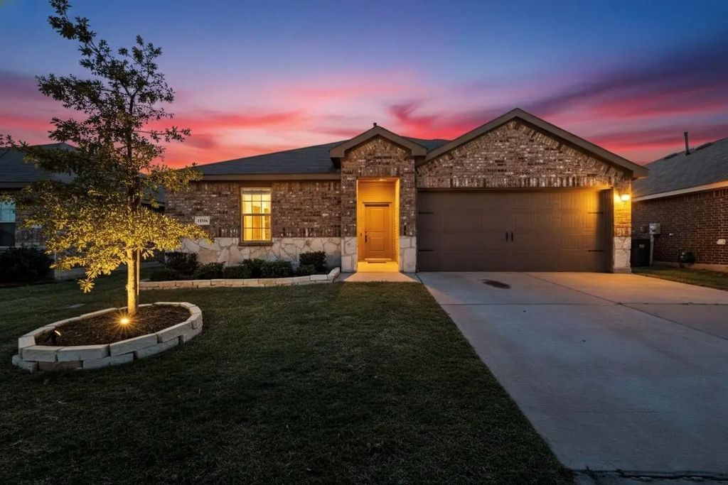 4210 Showboat Lane, Forney