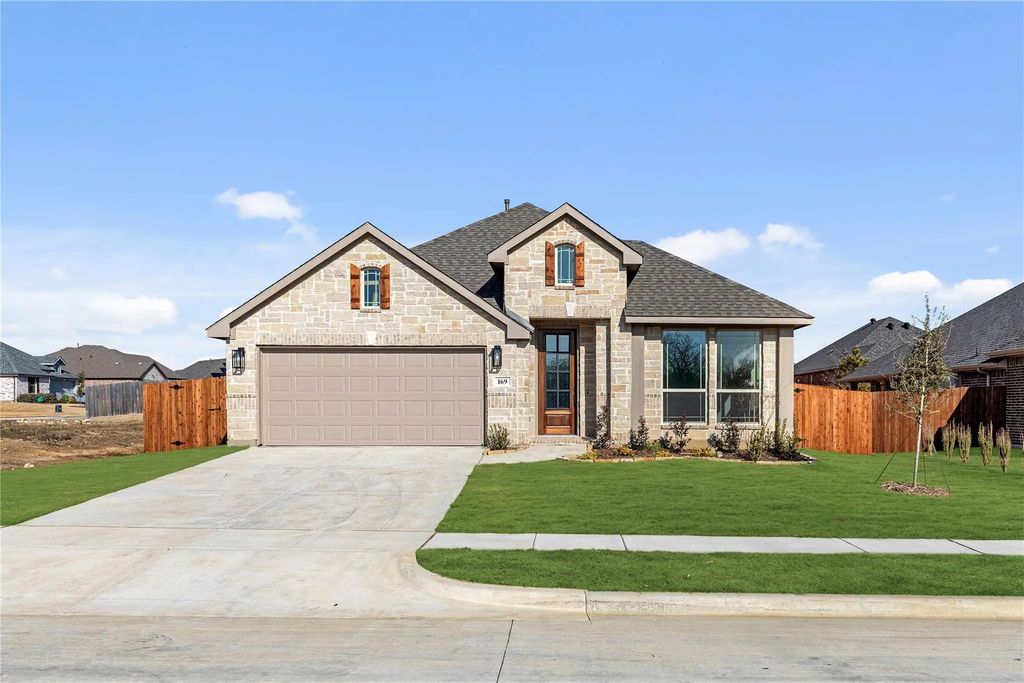169 Creekside Drive, Sanger