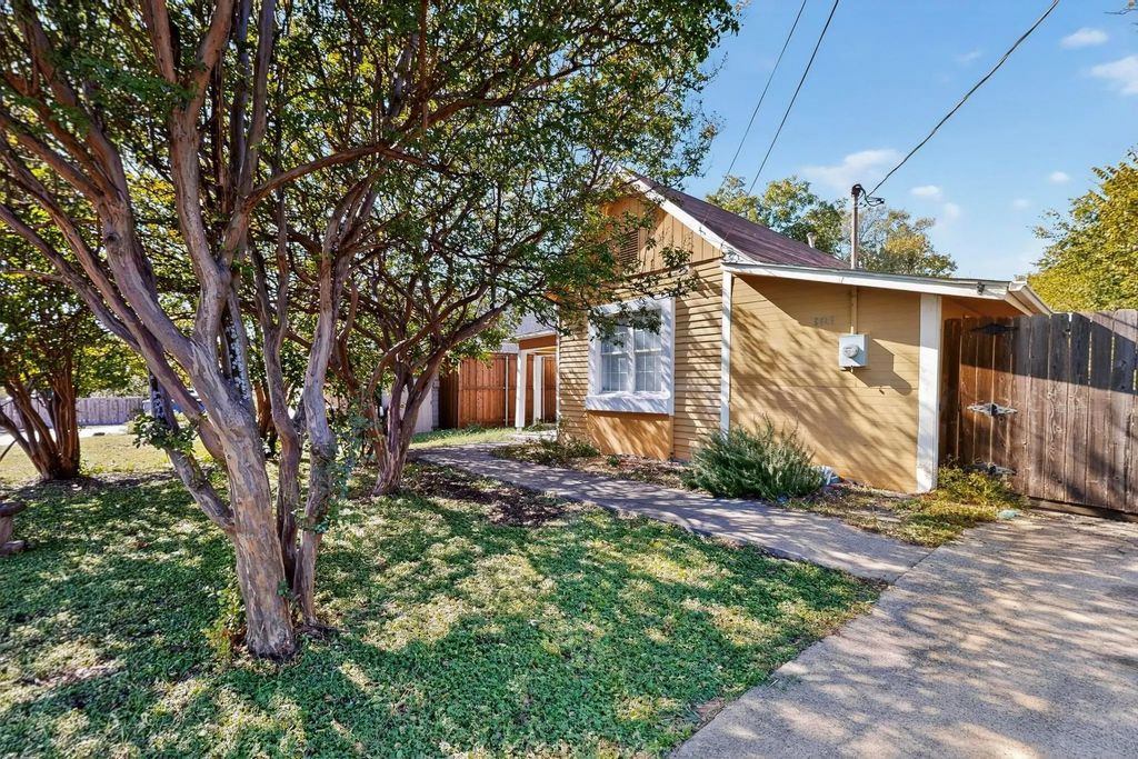 5645 Santa Fe Avenue, Dallas