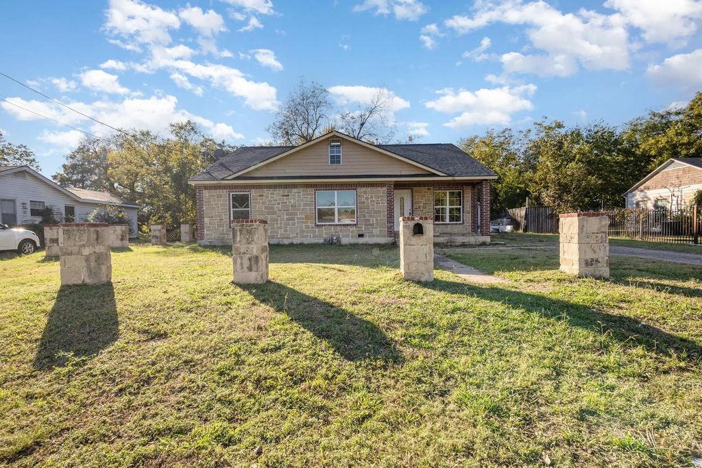 215 Glenview Street, Dallas