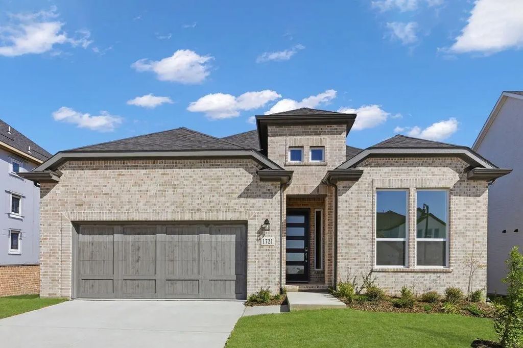 1721 Buck Trail, Celina