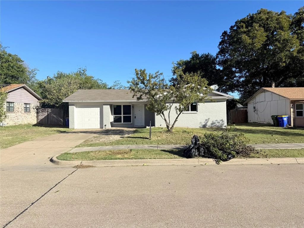 5713 Emerson Drive, Watauga
