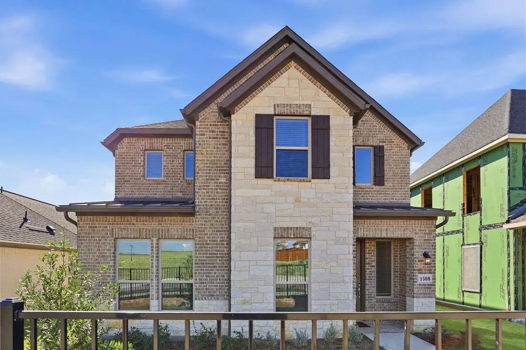 1508 Canter Street, Celina