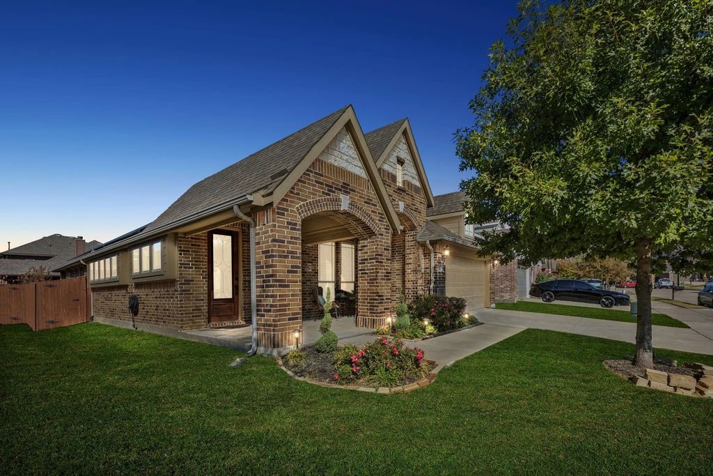 1200 White Dove Drive, Little Elm