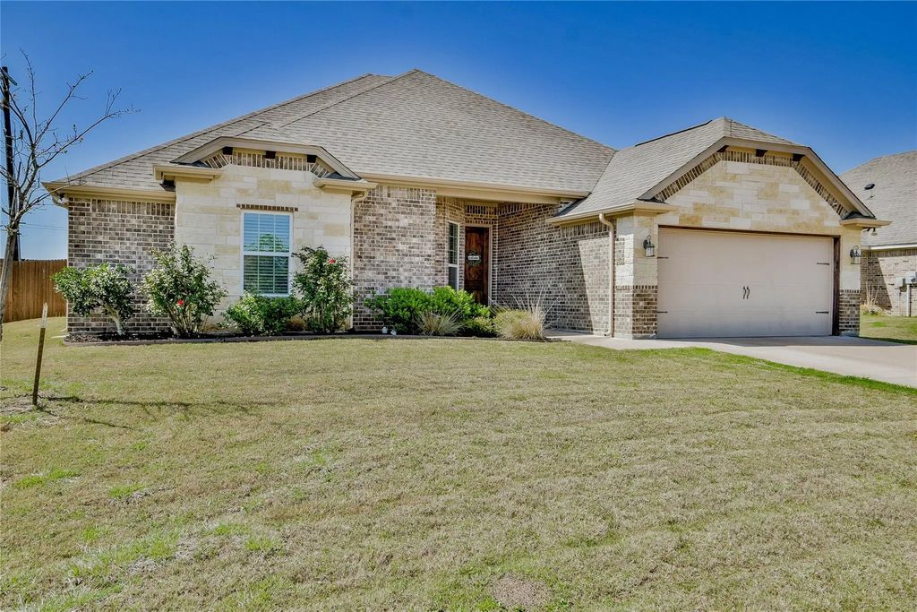 201 Bayless Avenue, Godley