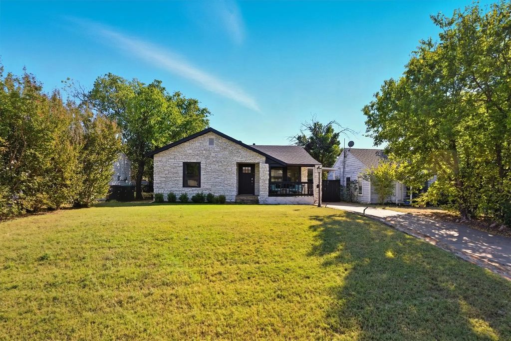 4921 Donnelly Avenue, Fort Worth