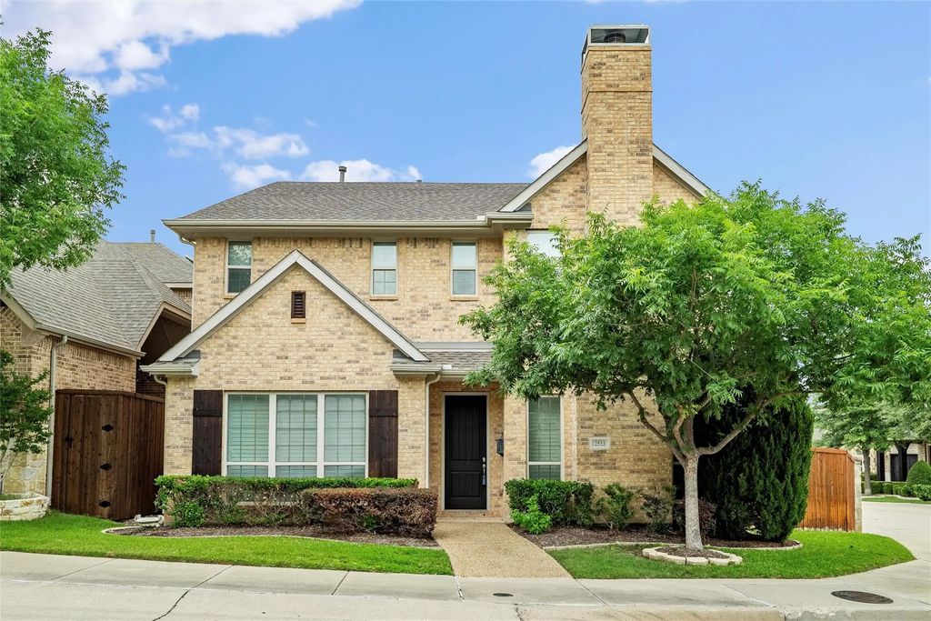 2533 Lady Amide Lane, Lewisville