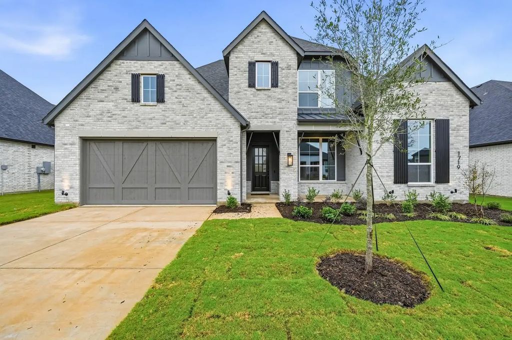 1719 Grenache Drive, McLendon Chisholm