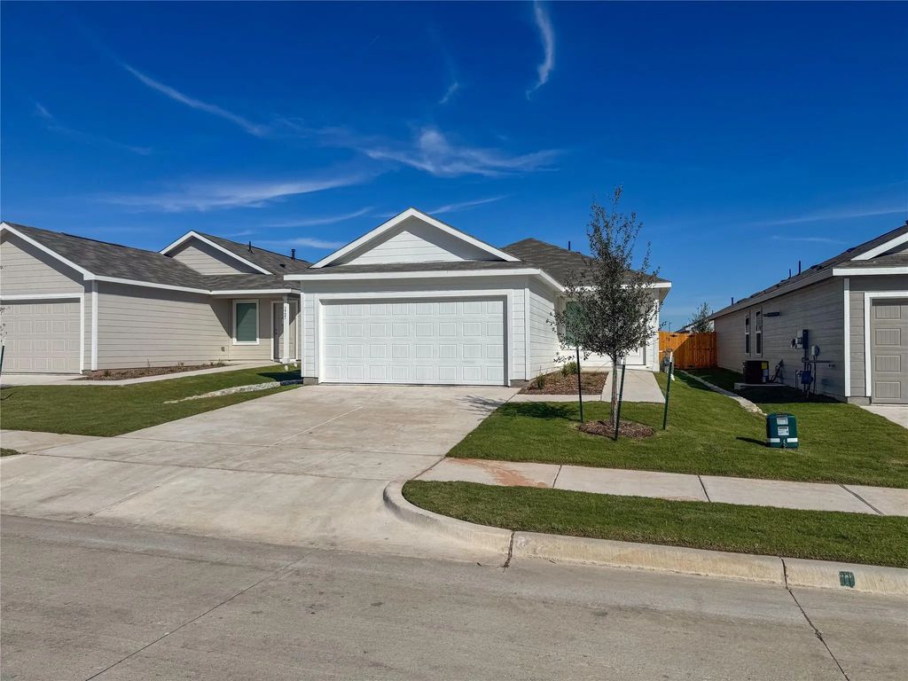 3927 Selawik Street, Sherman