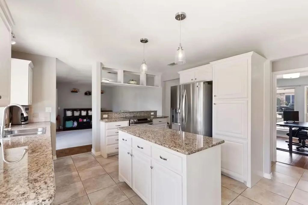 1339 Blue Teal Court, Southlake