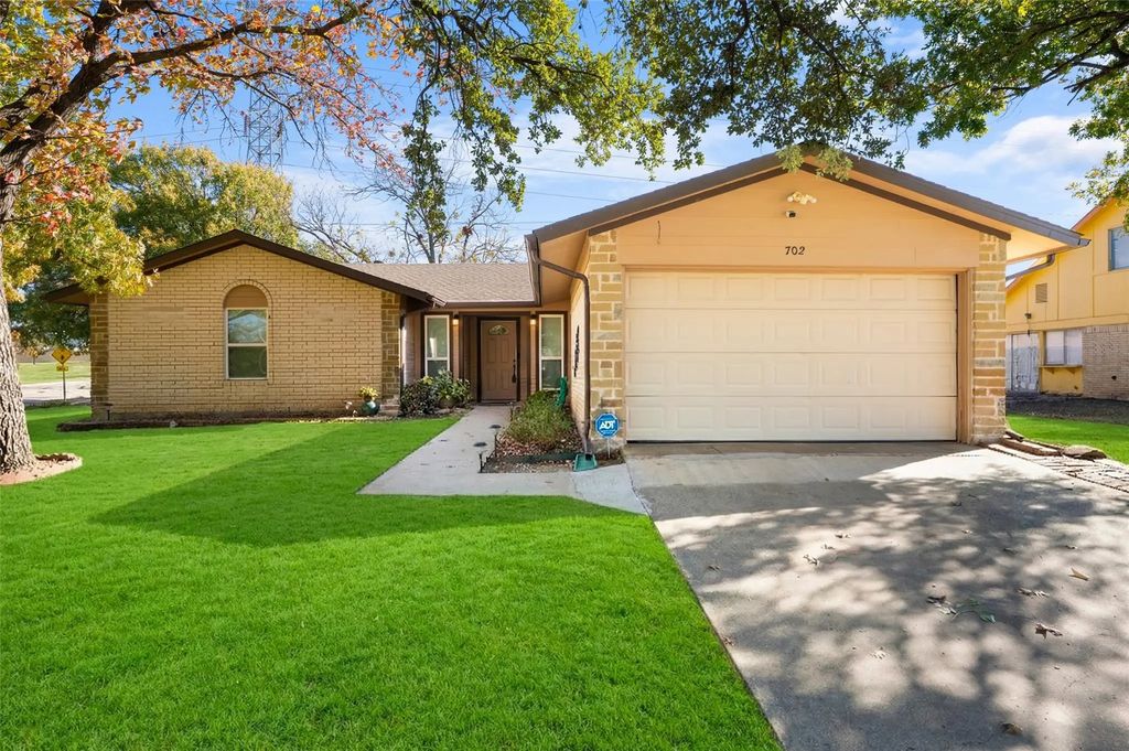 702 Via Del Rey, Mesquite