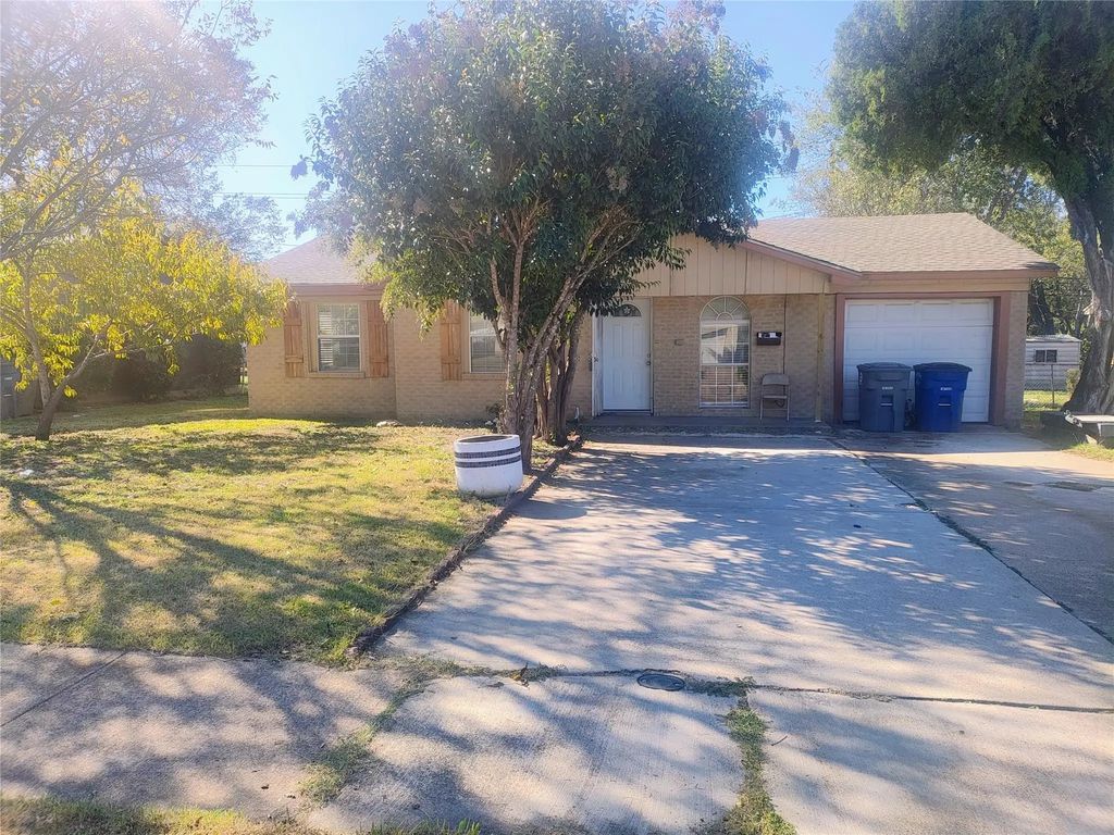 7835 Woodshire Drive, Dallas