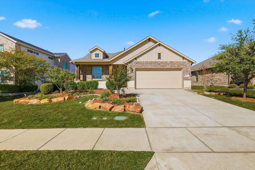 100 N Highland Drive, Sanger