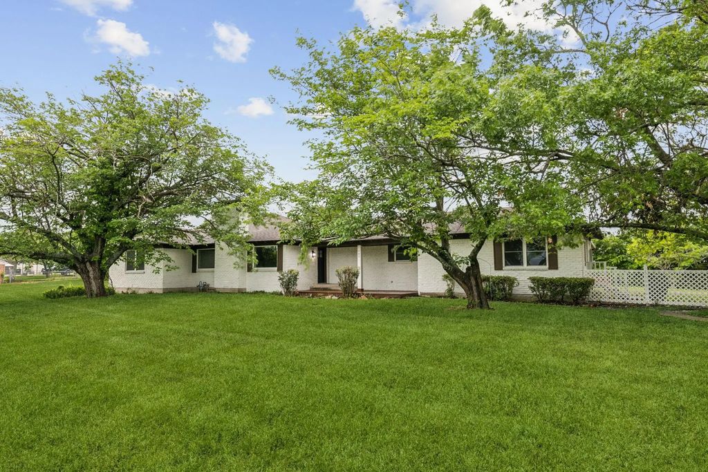 740 Davis Drive, Rockwall