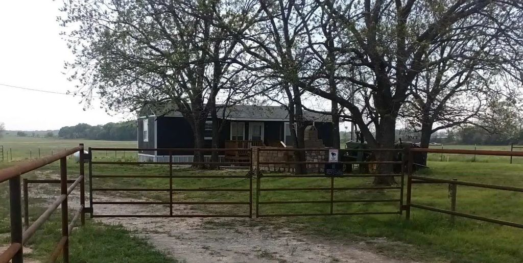 6735 N Highway 36 Highway, Comanche