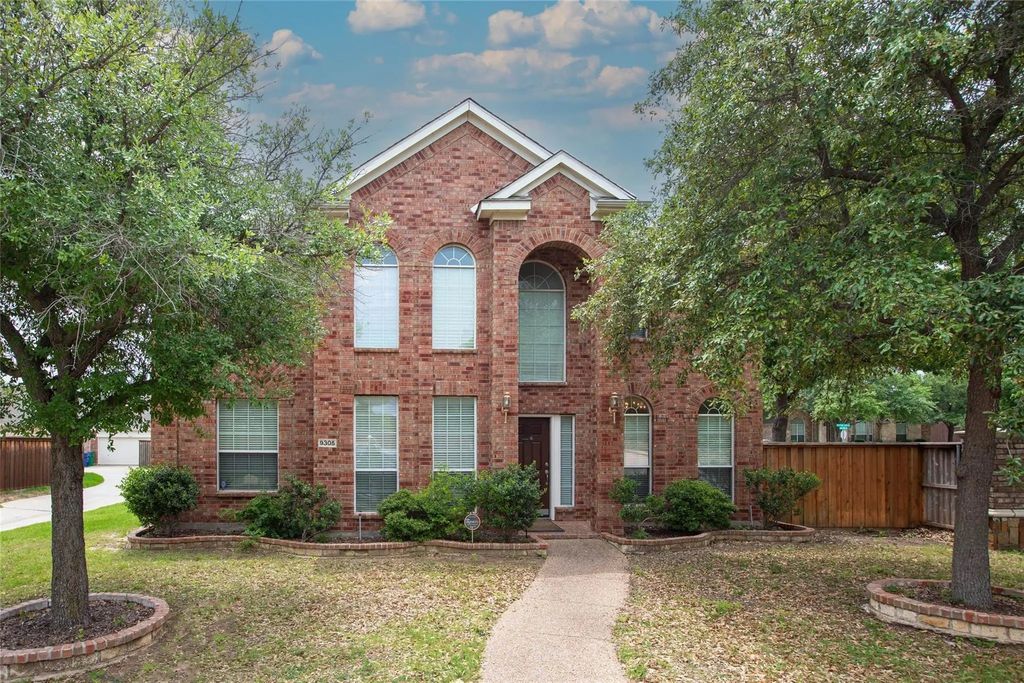 9305 Amber Downs Drive, McKinney