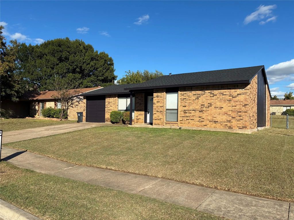 5105 Sandalwood Lane, Arlington