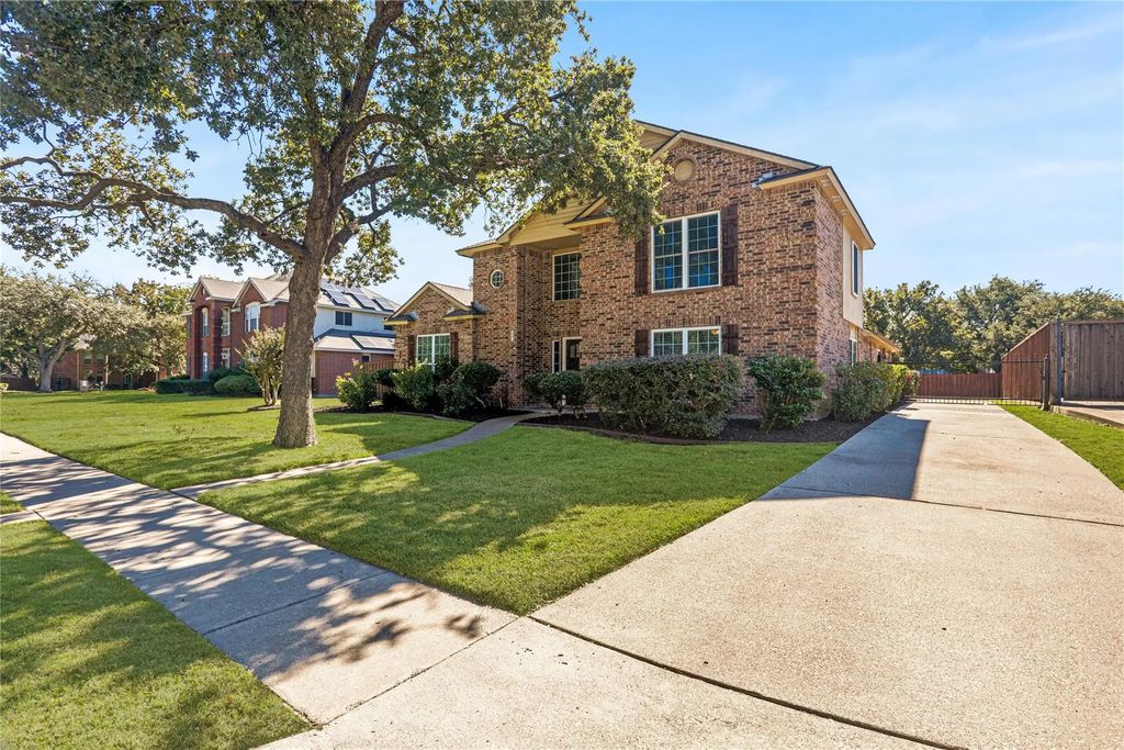 205 Carriage Court, Coppell