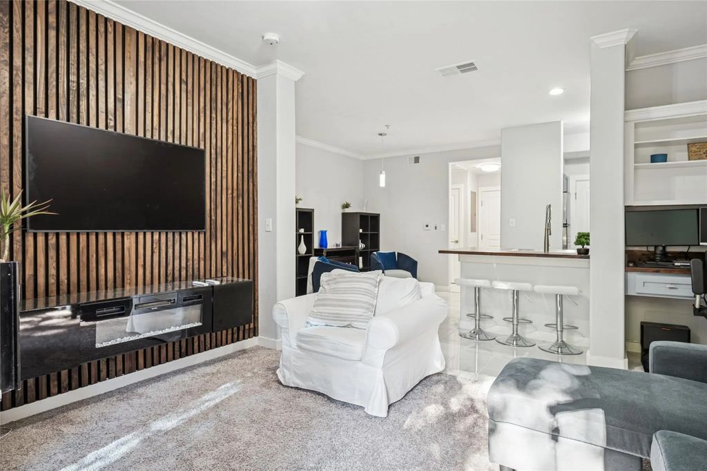 330 Las Colinas Boulevard E 152, Irving