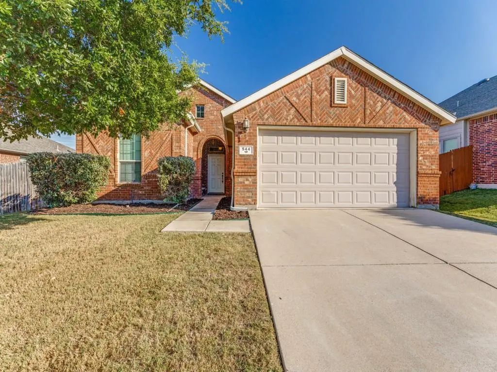 544 Braewick Drive, Fort Worth